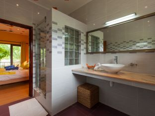 Luxus-Bungalow mit 2 Schlafzimmern und privatem Pool