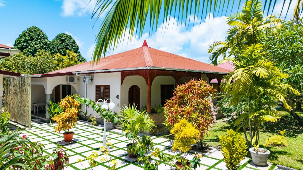 Photo 4: Islander - Praslin (Seychelles)