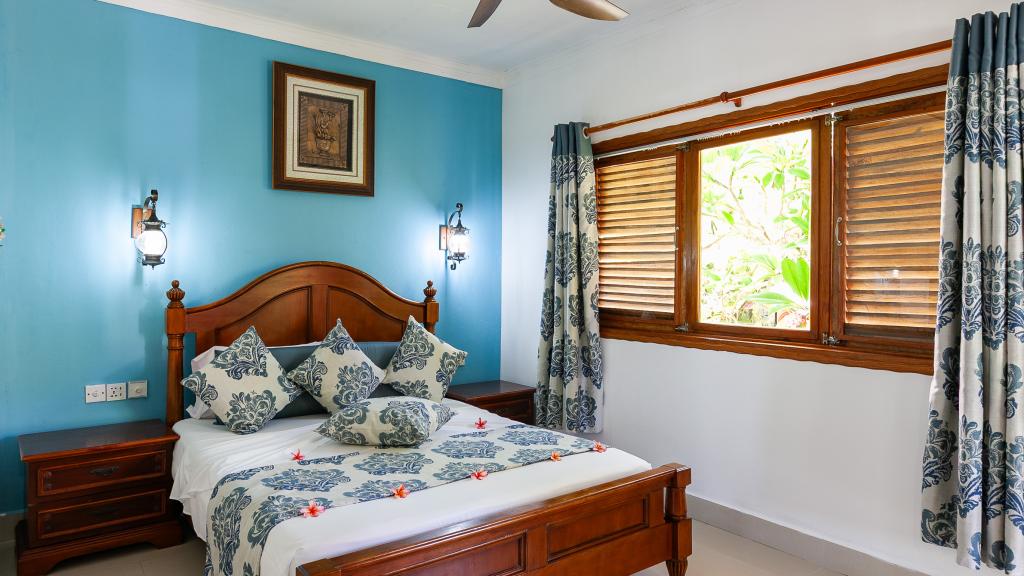 Photo 137: Islander - Praslin (Seychelles)