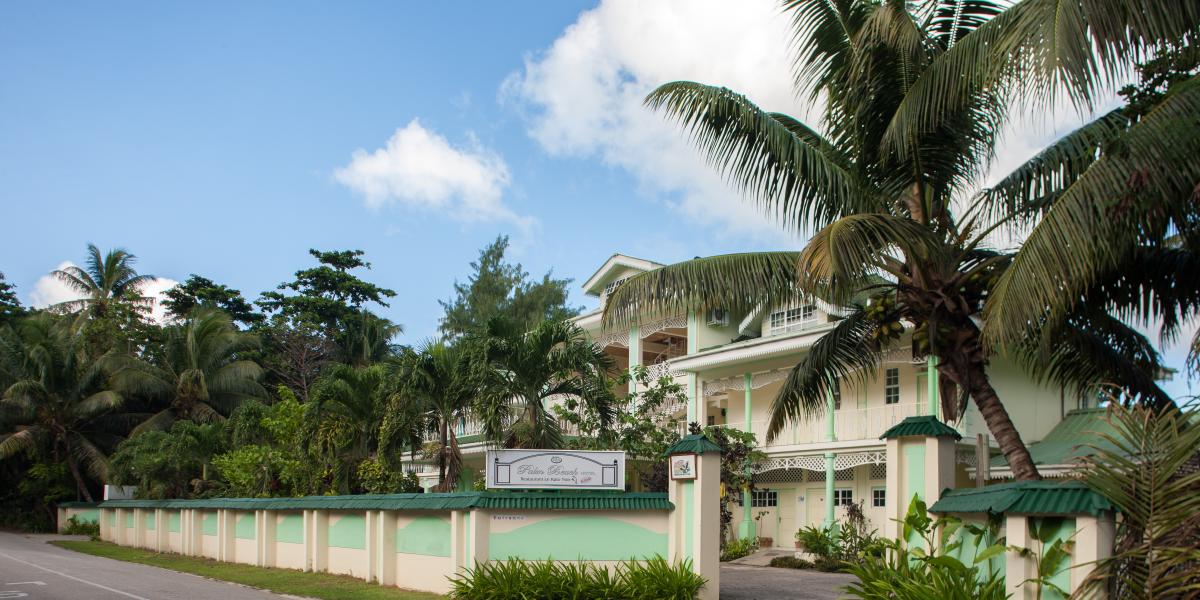 Palm Beach Hotel
