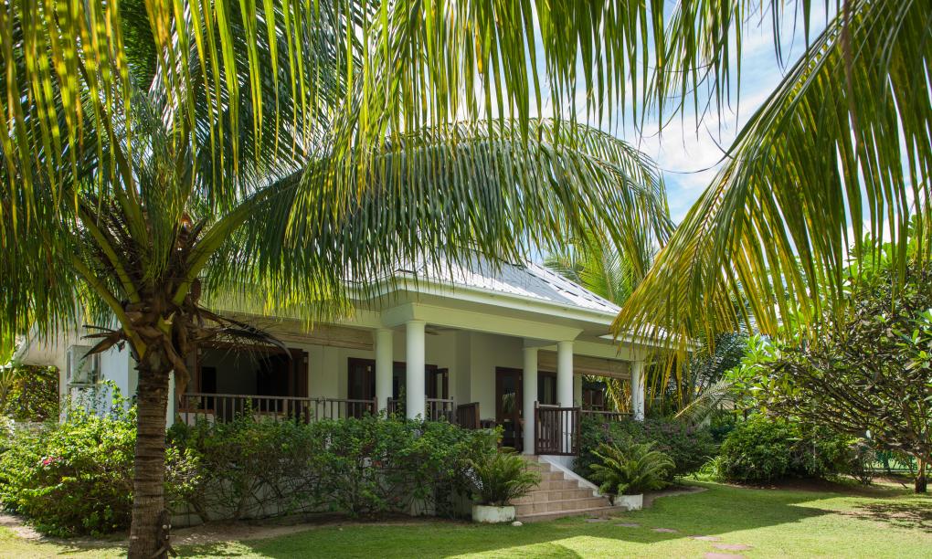 Tropical Sanctuary - Villa mit Meerblick