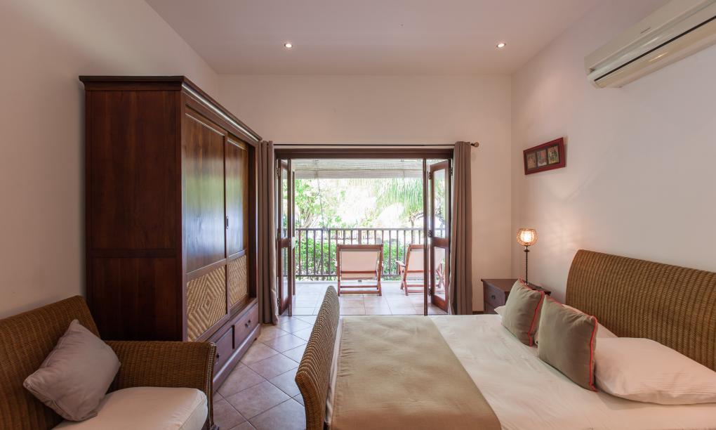 Tropical Sanctuary - Villa mit Meerblick