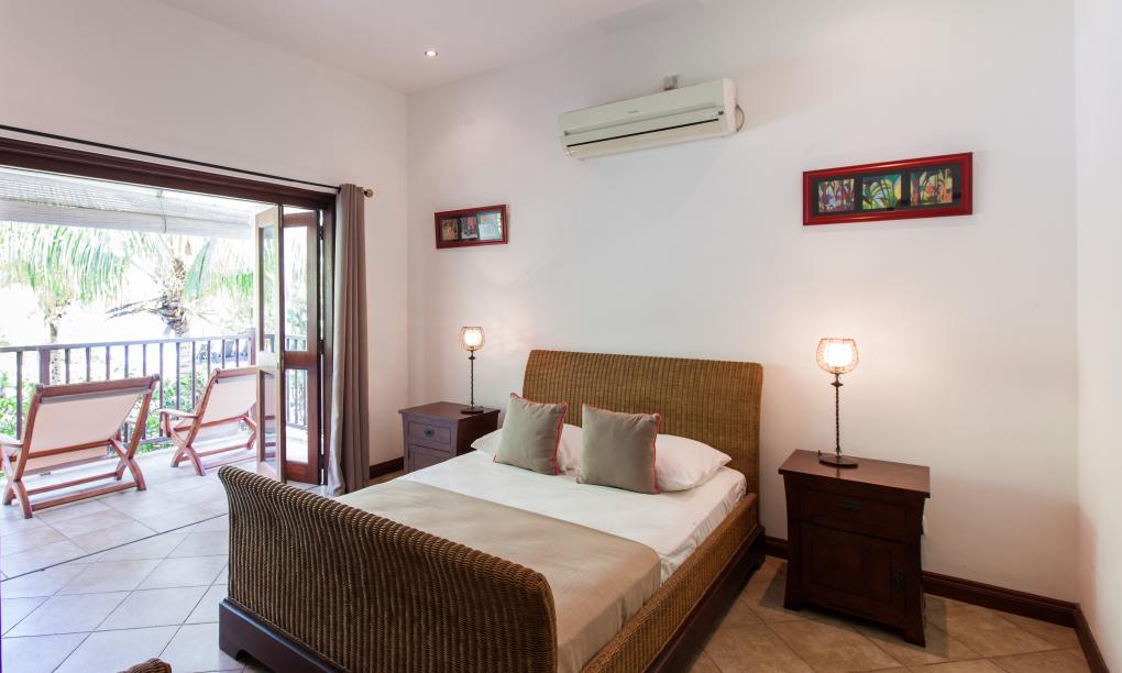 Tropical Sanctuary - Villa mit Meerblick