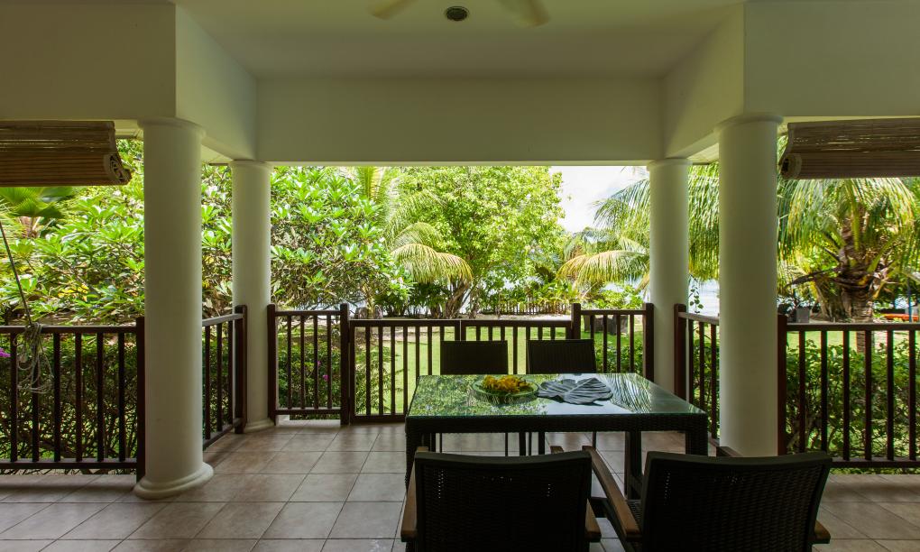 Tropical Sanctuary - Villa mit Meerblick