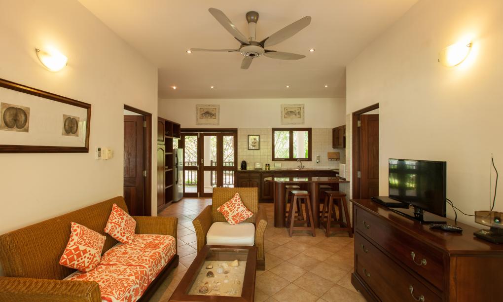 Tropical Sanctuary - Villa mit Meerblick