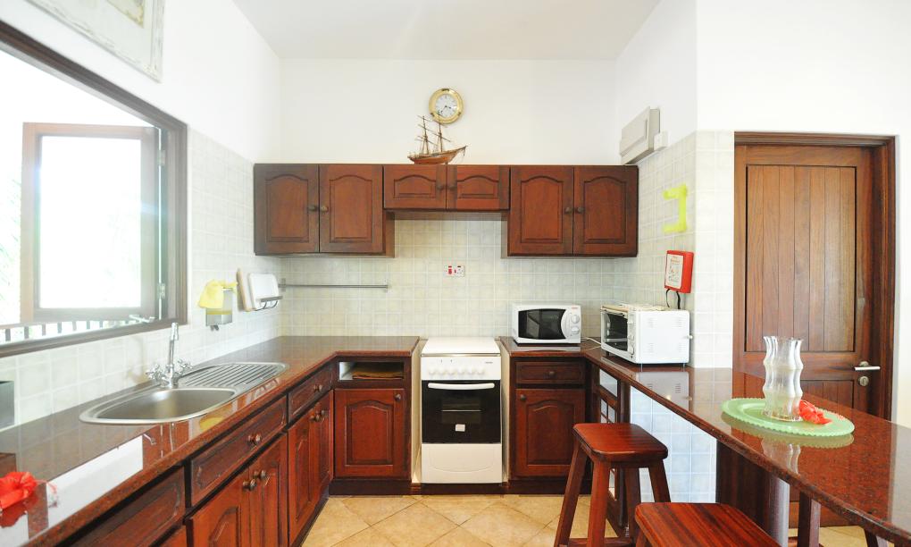 Tropical Sanctuary - Villa mit Meerblick