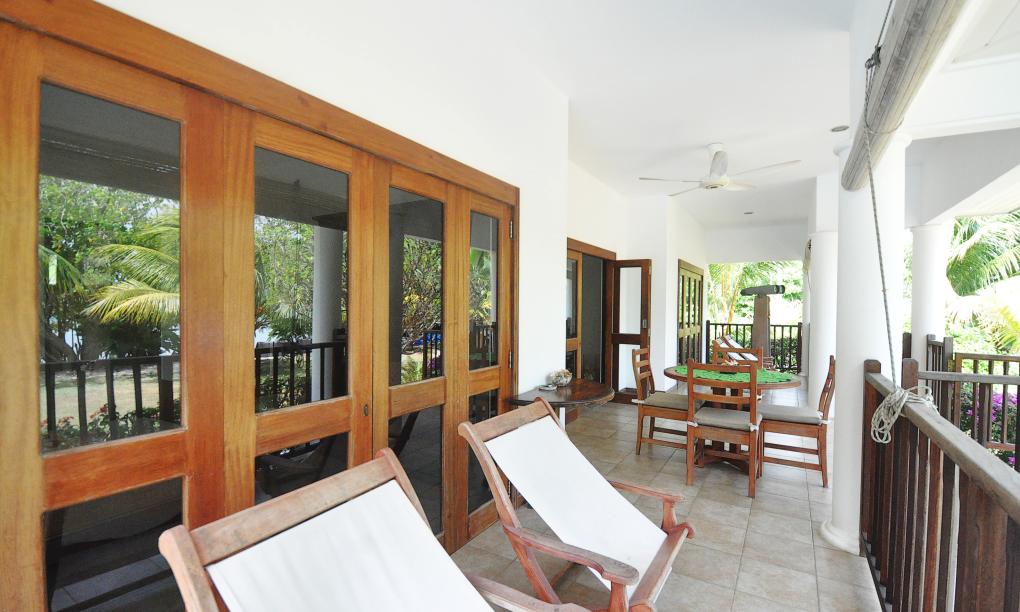 Tropical Sanctuary - Villa mit Meerblick