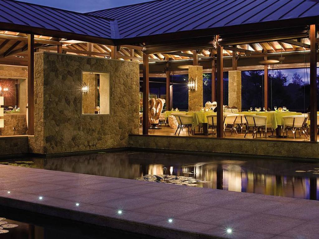 Four Seasons Resort - Photo 5