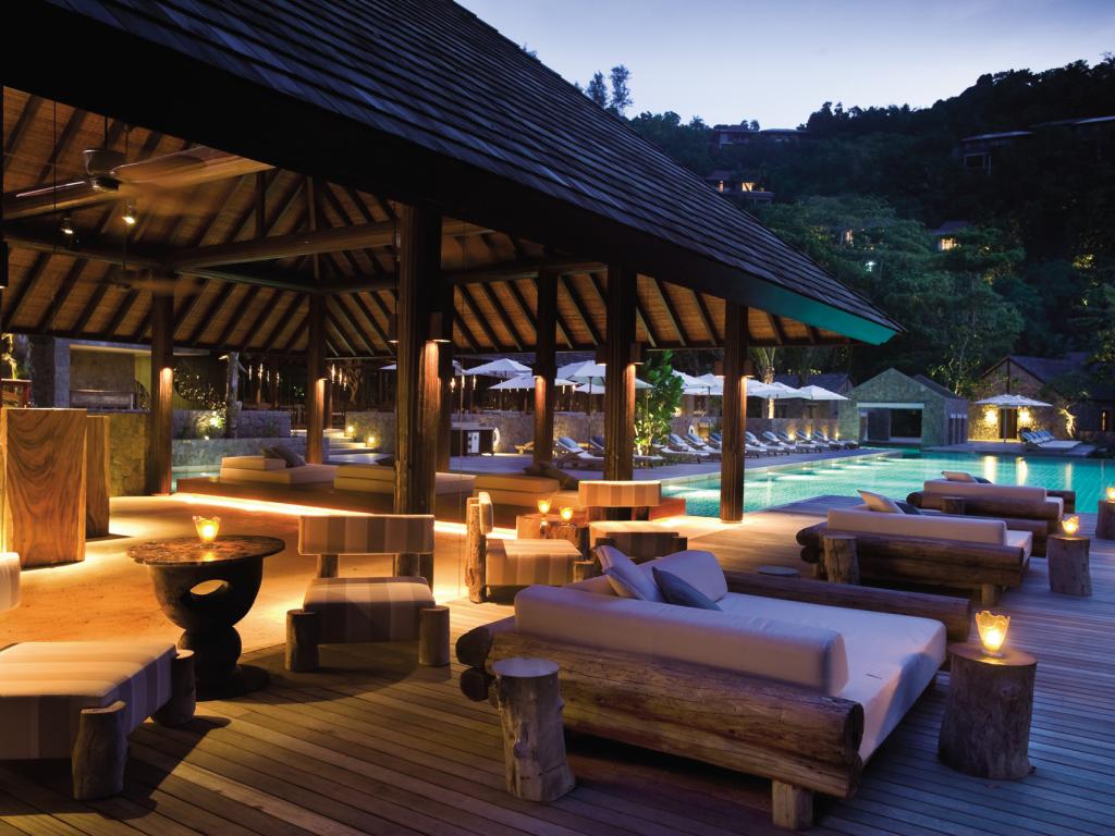 Four Seasons Resort - Photo 4