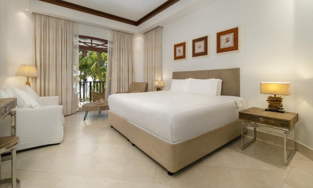 Village du Pecheur - Beachfront Deluxe Room