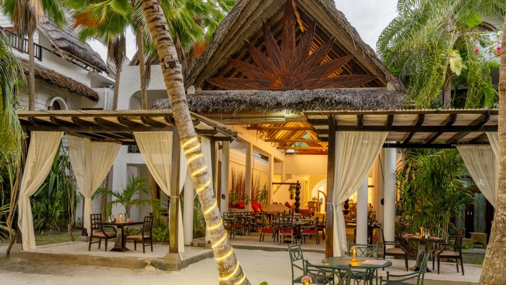 Foto 2: Village du Pecheur - Praslin (Seychelles)