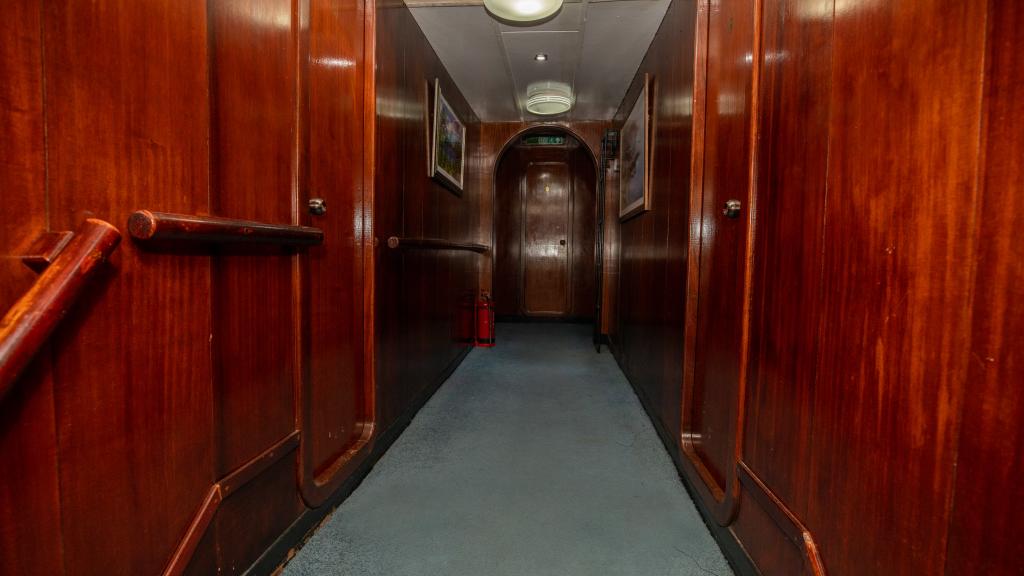 Foto 164: Silhouette Sea Star & Sea Bird - Seychelles (Seychelles)