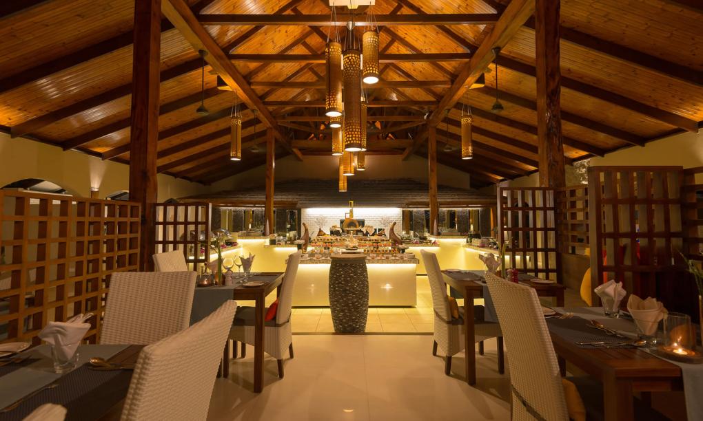 Coco de Mer & Black Parrot Suites