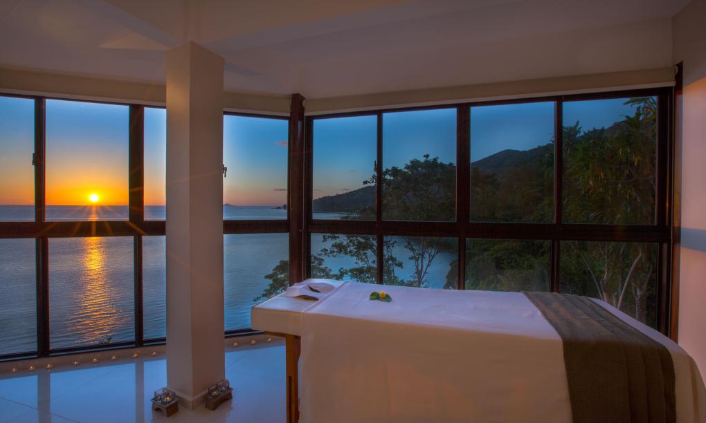 Coco de Mer & Black Parrot Suites