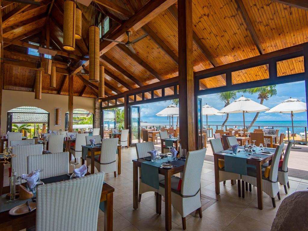 Coco de Mer & Black Parrot Suites - Photo 5