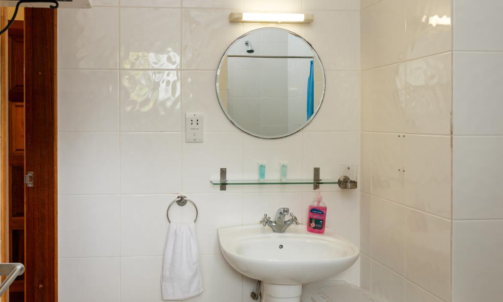 Chepsted Chalets - Apartment