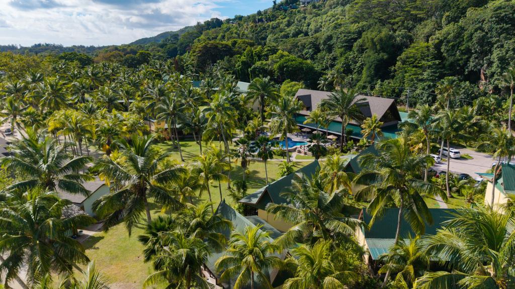 Photo 2: Paradise Sun Hotel - Praslin (Seychelles)