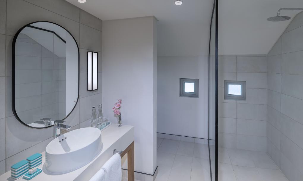 Avani+ Barbarons Seychelles - Superior Ocean View Balcony Room