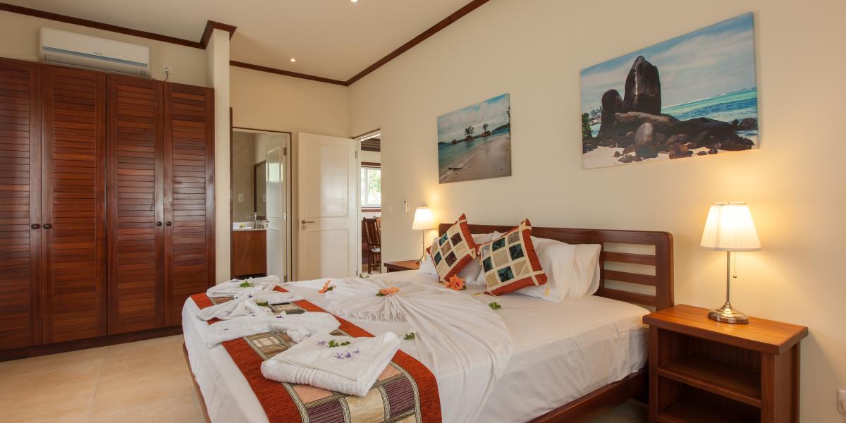 Cote d'Or Footprints - Chalet Double