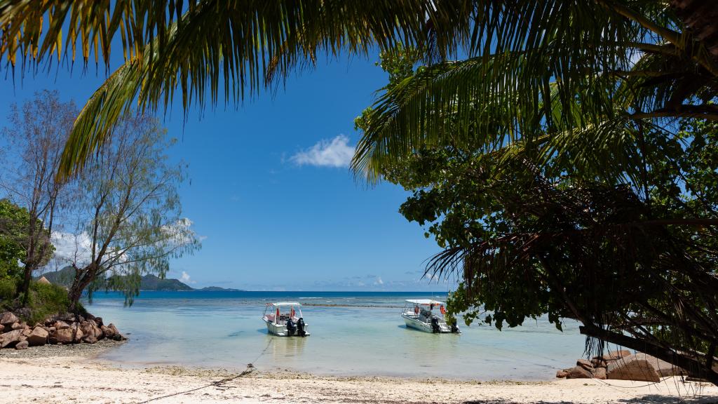 Foto 10: Cabanes des Anges - La Digue (Seychellen)