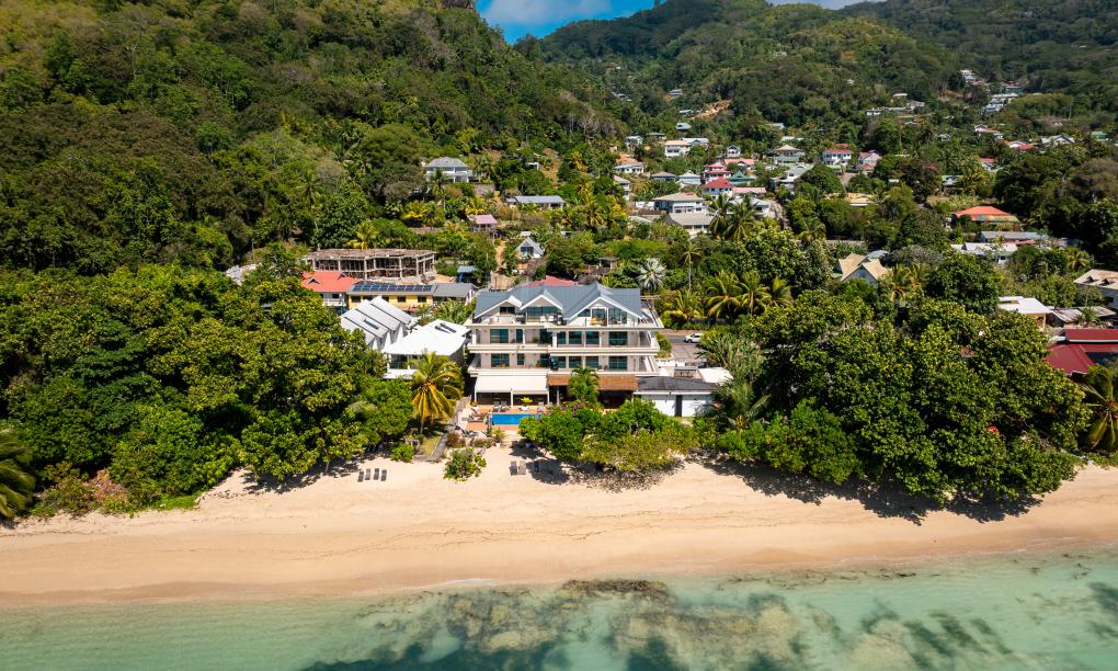 Crown Beach Hotel
