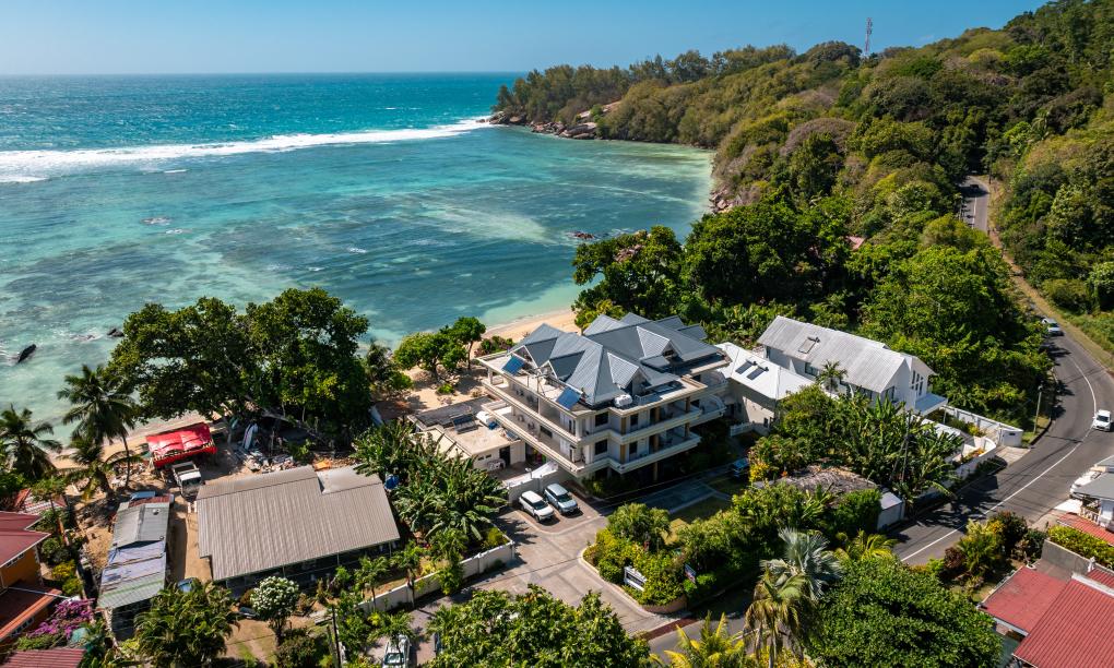 Crown Beach Hotel
