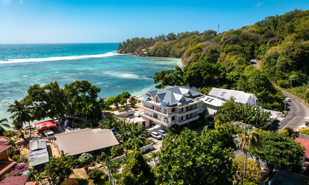 Crown Beach Hotel