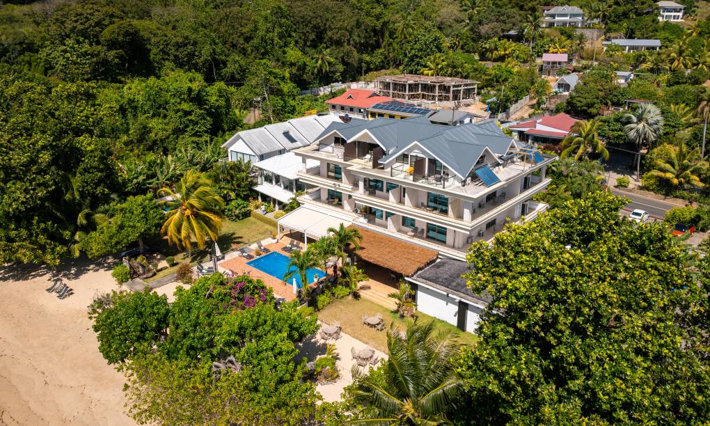 Crown Beach Hotel