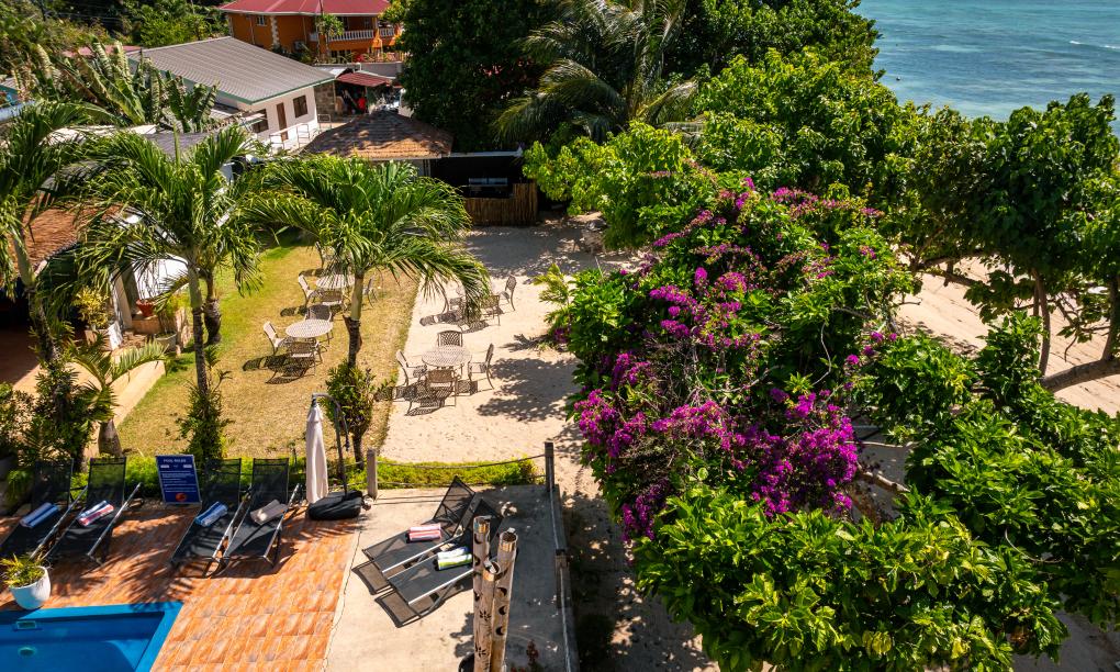 Crown Beach Hotel