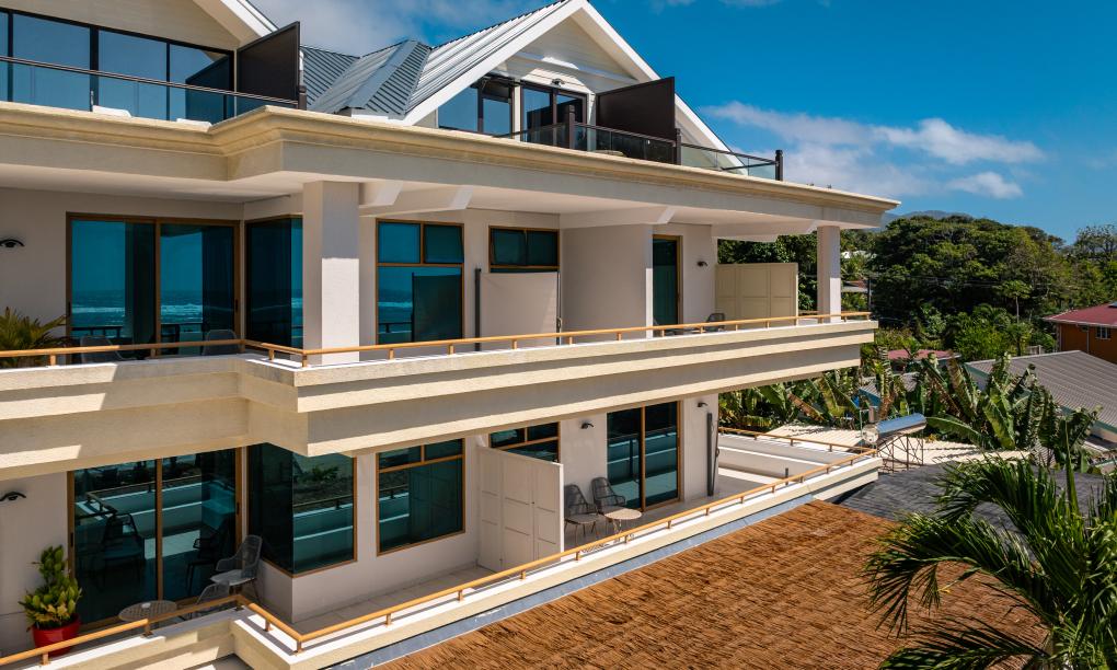 Crown Beach Hotel