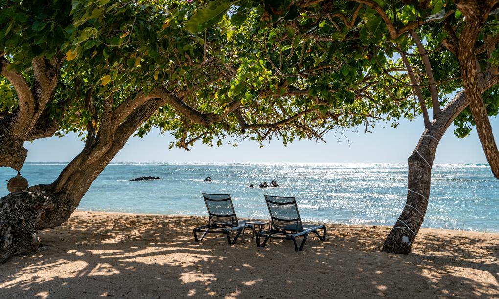 Crown Beach Hotel