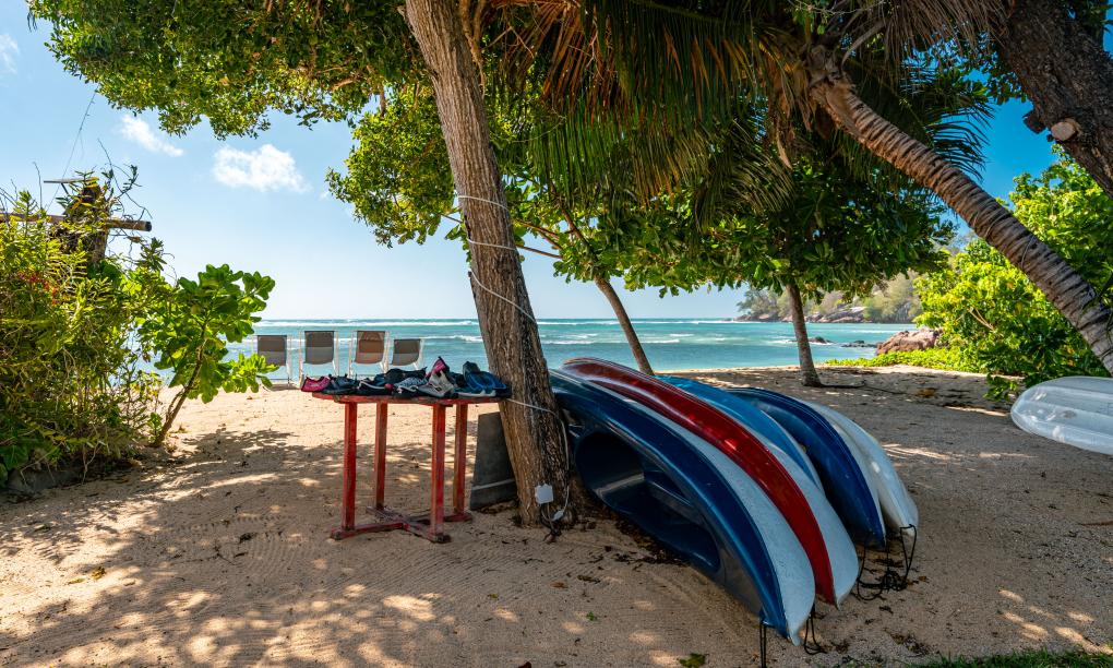Crown Beach Hotel