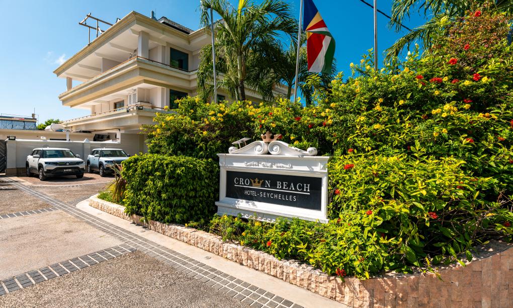 Crown Beach Hotel