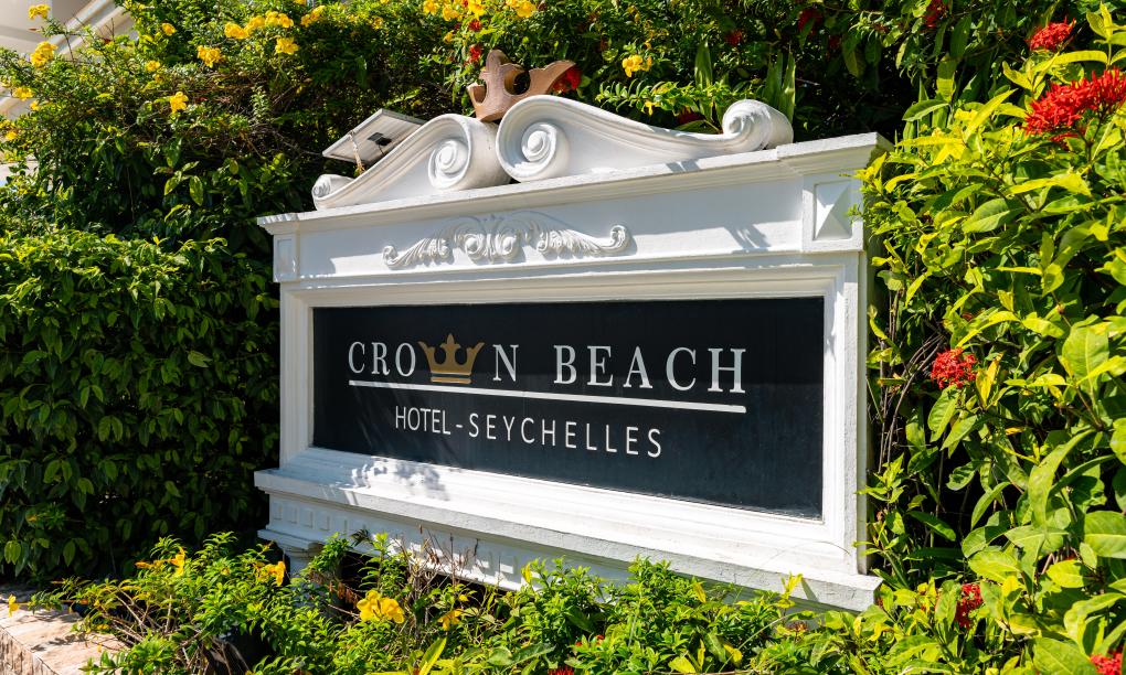 Crown Beach Hotel