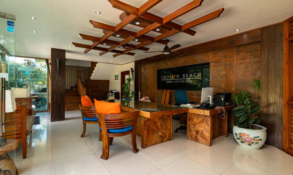 Crown Beach Hotel