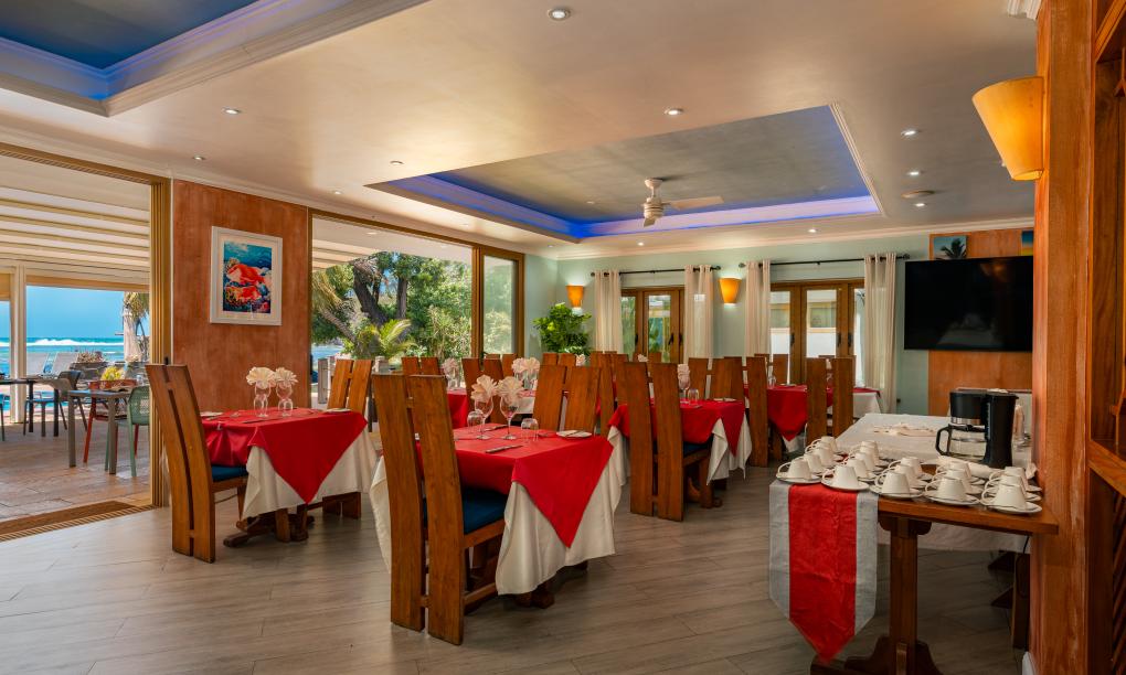 Crown Beach Hotel