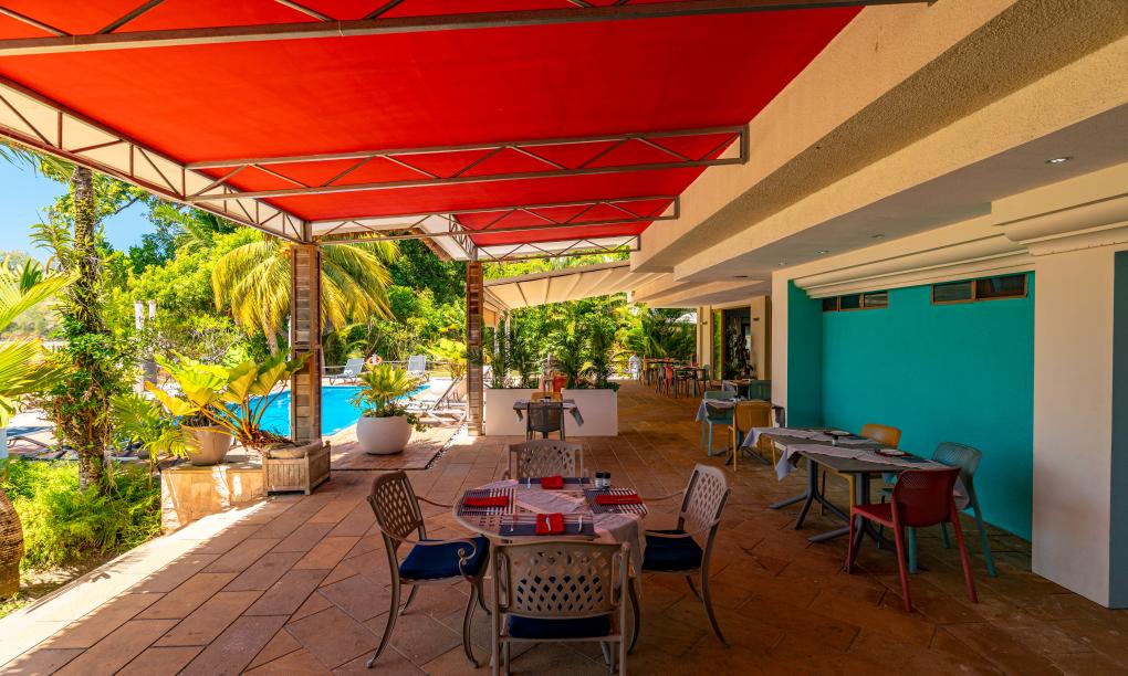 Crown Beach Hotel