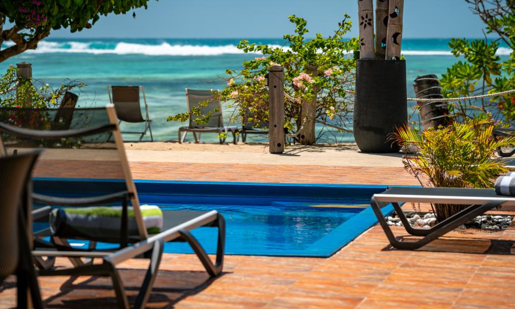 Crown Beach Hotel