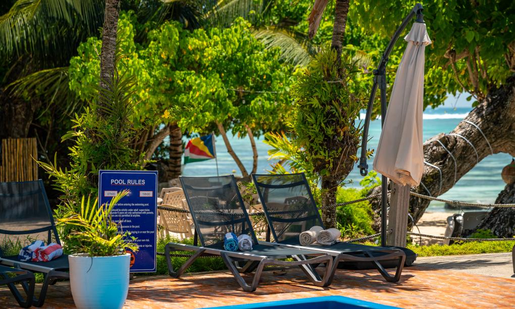 Crown Beach Hotel