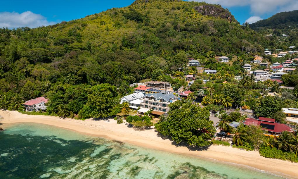 Crown Beach Hotel