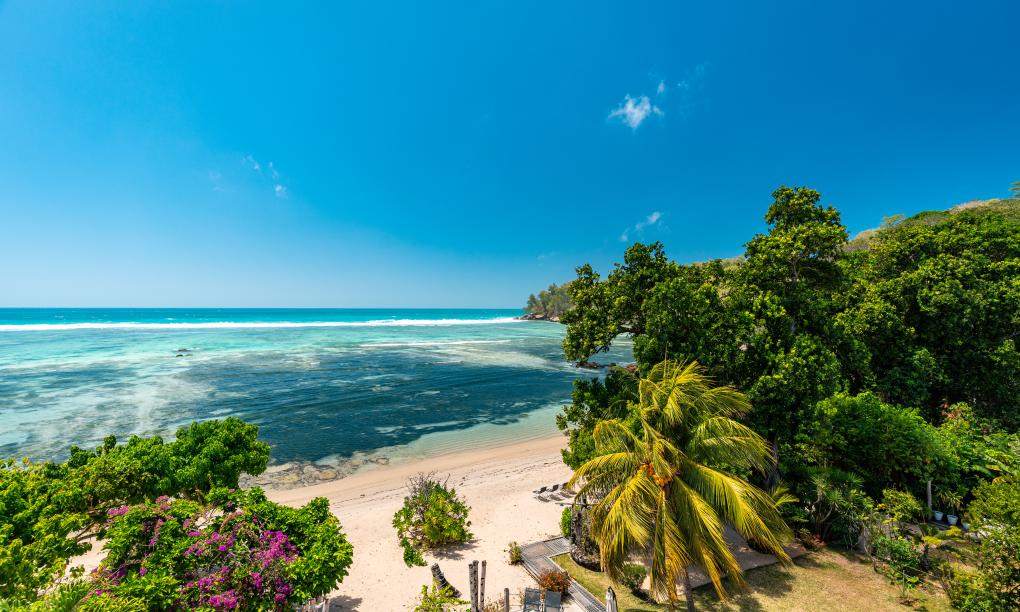 Crown Beach Hotel