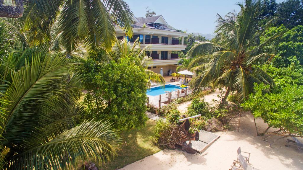 Photo 2: Crown Beach Hotel - Mahé (Seychelles)