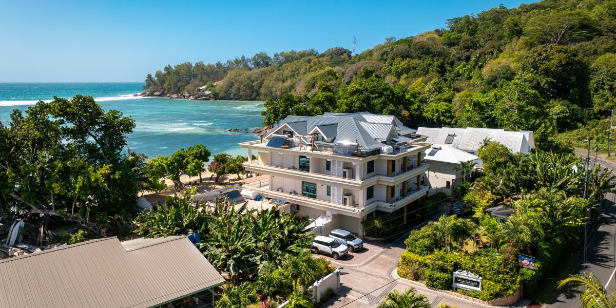 Crown Beach Hotel