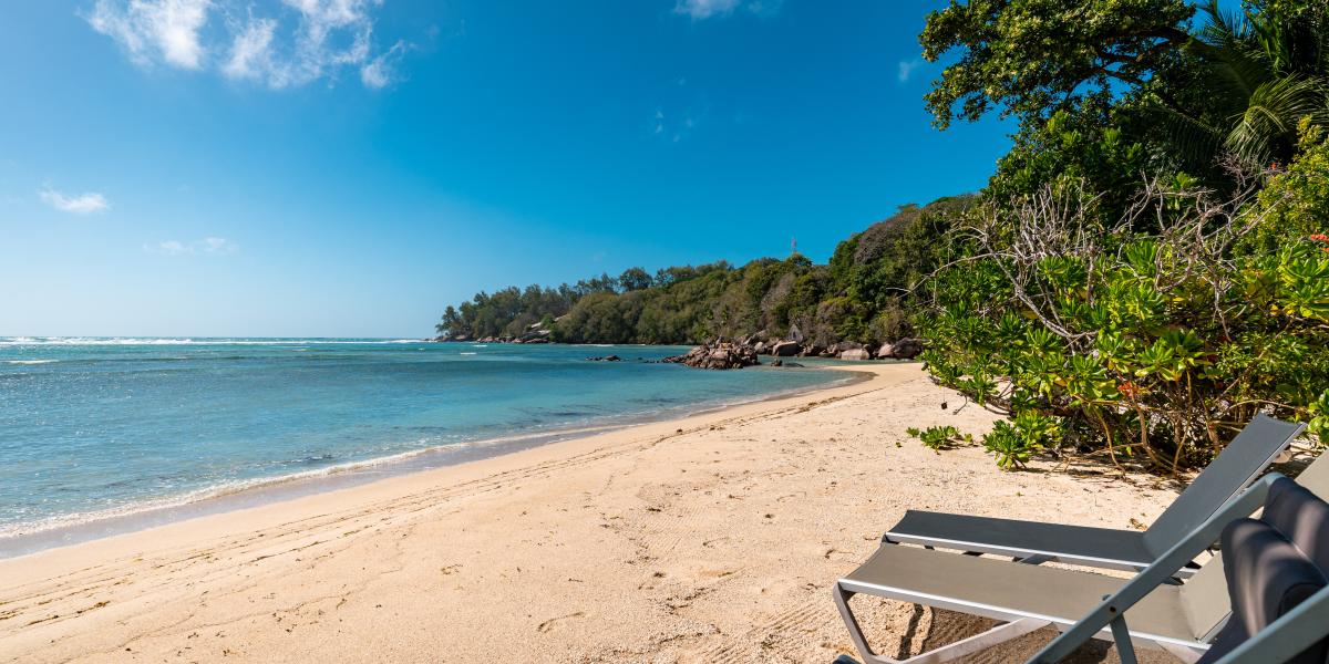 Crown Beach Hotel