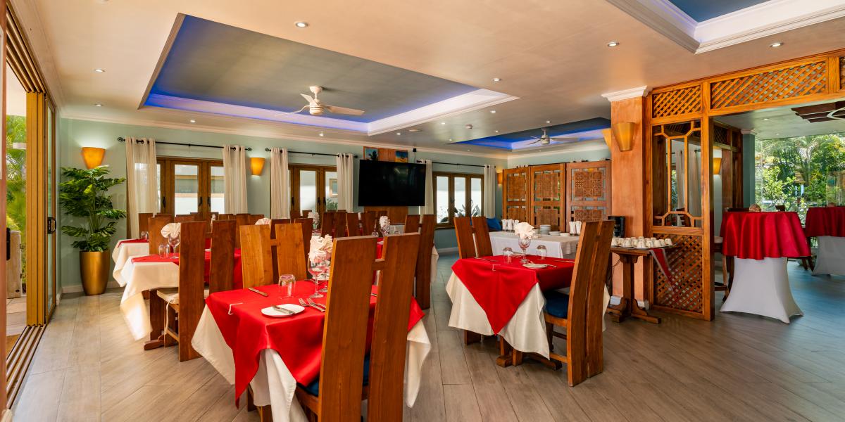 Crown Beach Hotel
