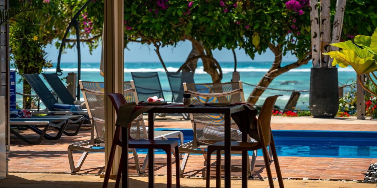 Crown Beach Hotel