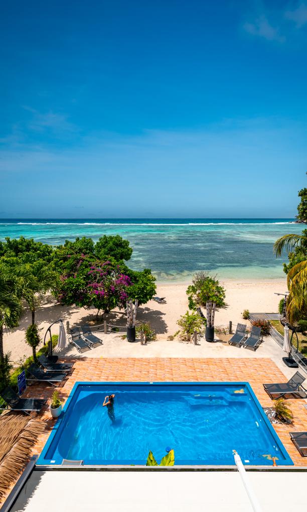 Crown Beach Hotel