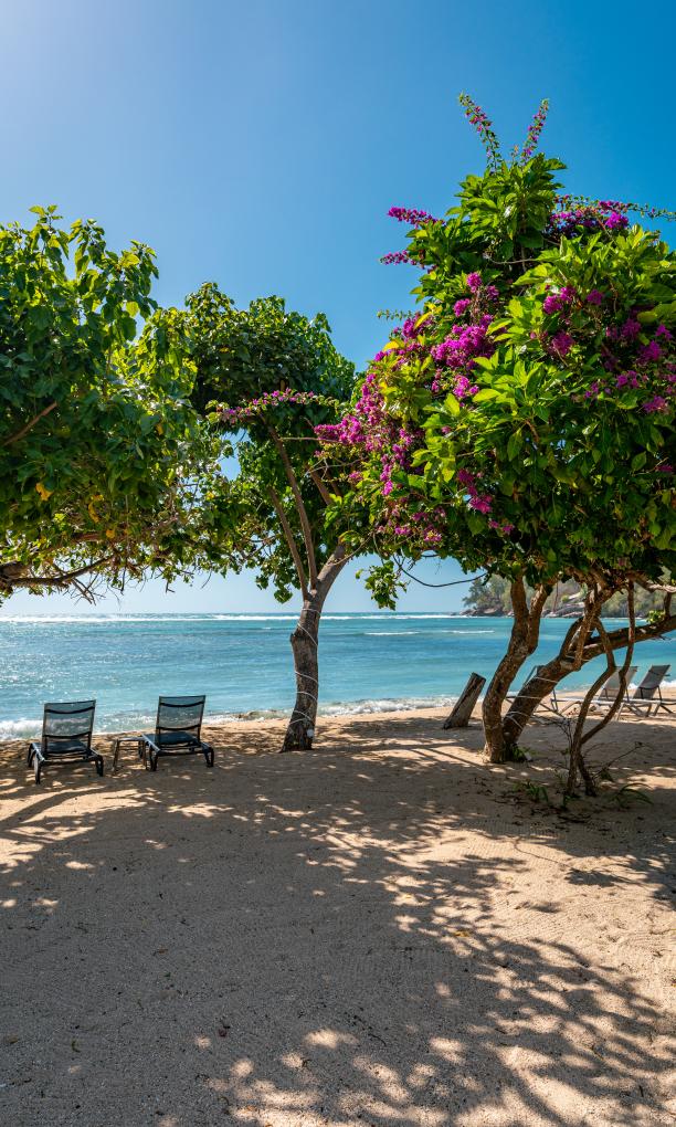 Crown Beach Hotel