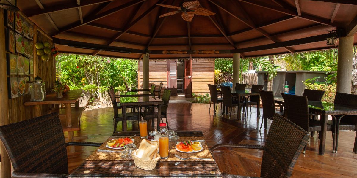 La Digue Holiday Villa