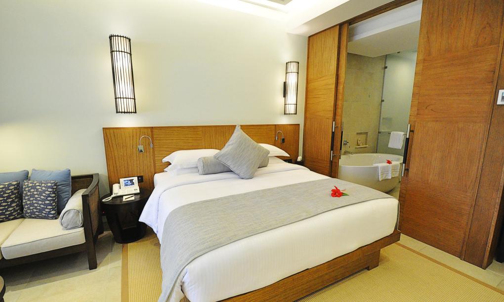 Savoy Resort & Spa - Deluxe Grand Vista Piscina